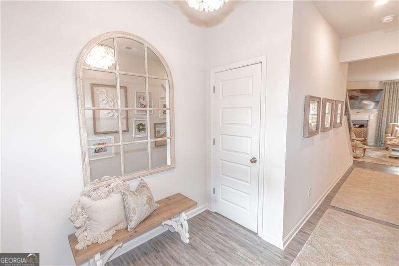 144 Madison Bnd - Photo 3 of 50