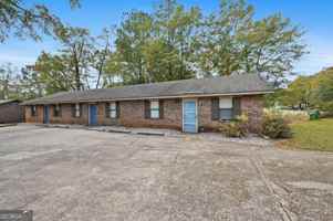featured image of 1012 Davis St #12