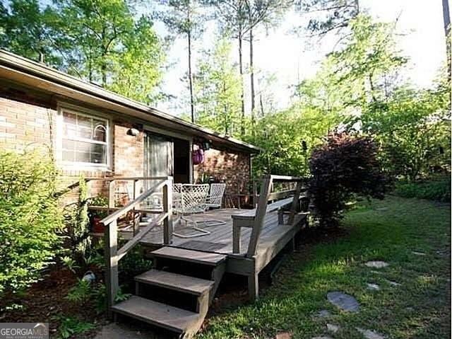 245 Rocky Dr - Photo 2 of 12