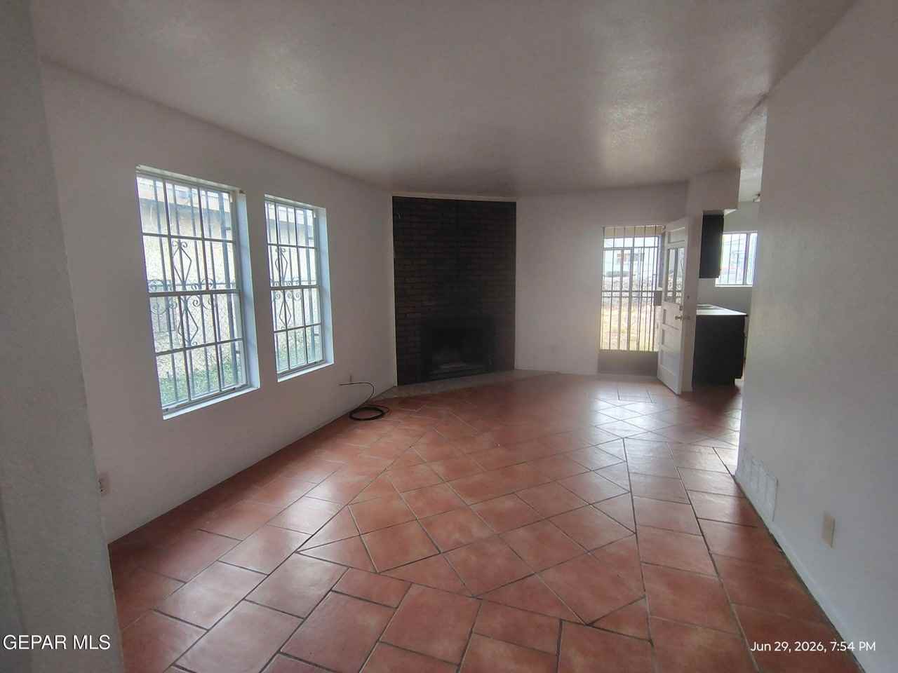 8905 Ankerson St - Photo 2 of 9