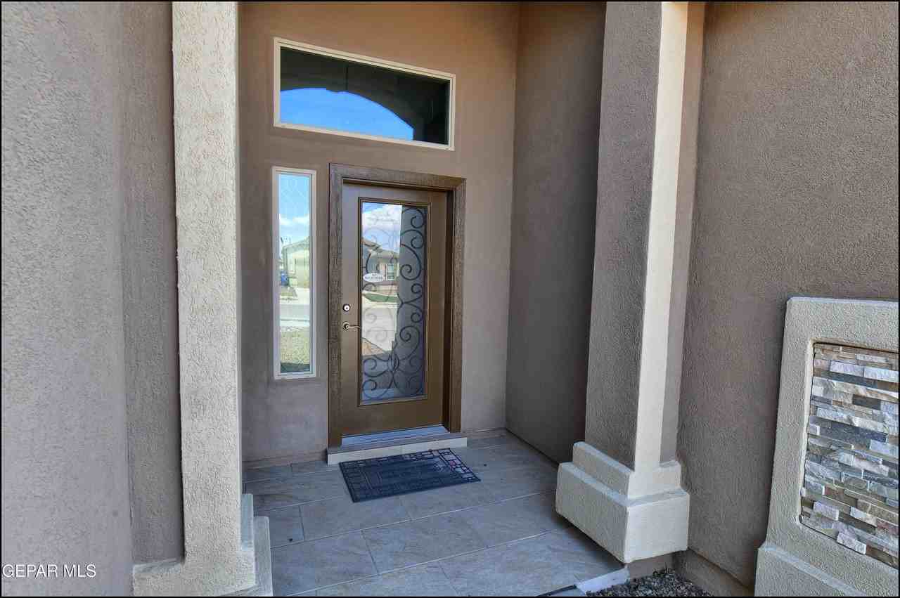 6560 Westfield Dr - Photo 5 of 33