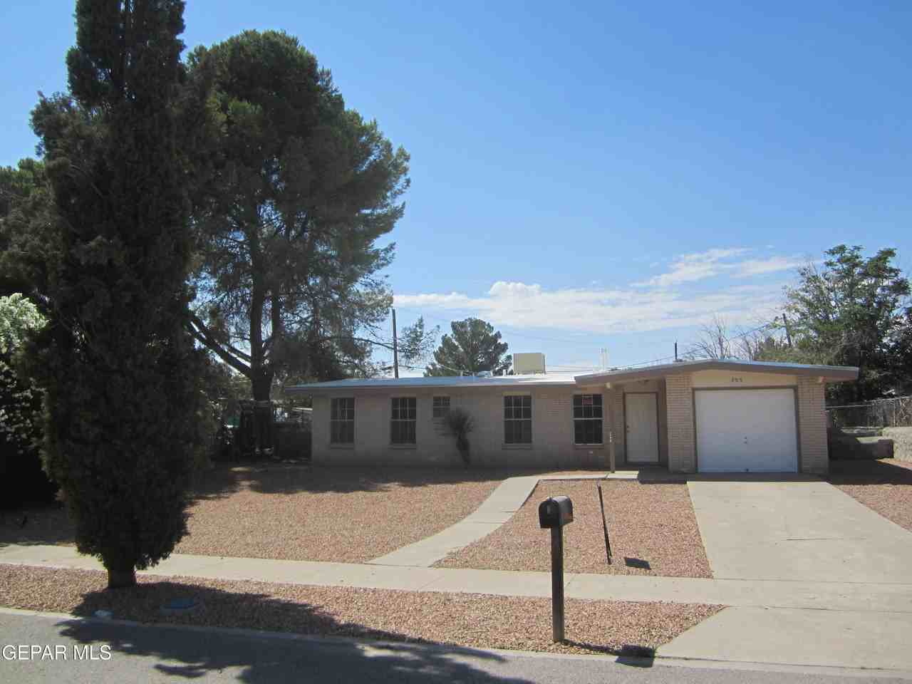 305 Corvena Way - Photo 2 of 50
