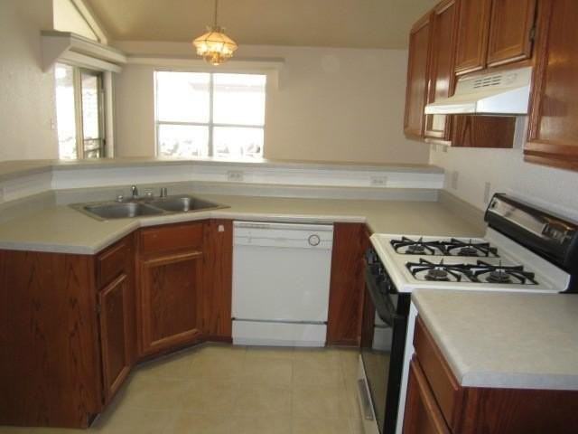 1468 Plaza Verde Dr - Photo 5 of 19