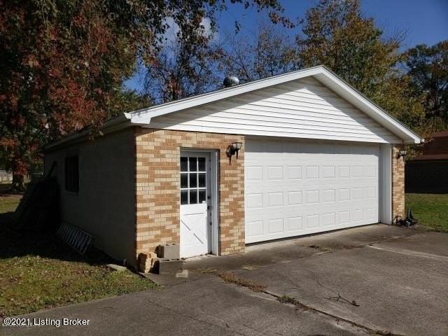 4625 Dover Rd - Photo 2 of 2
