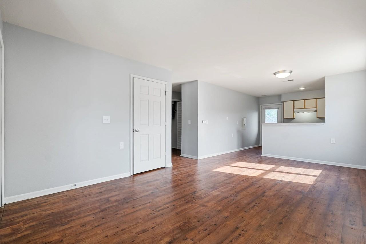 North Hampton Village - Photo 2 of 18