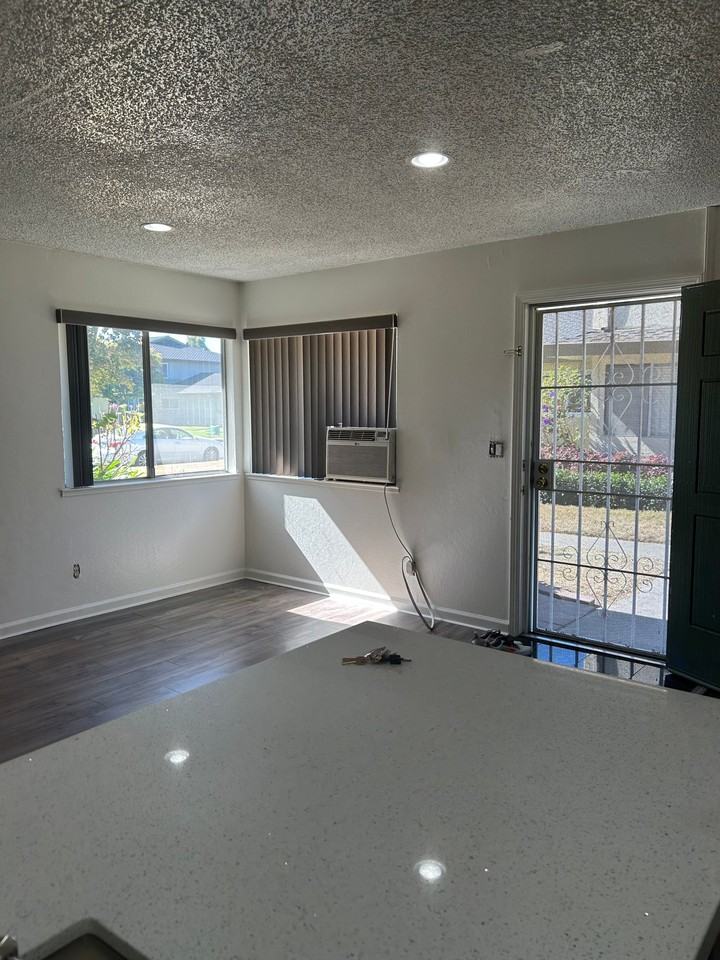 2241 Partridge Way #2 - Photo 3 of 11