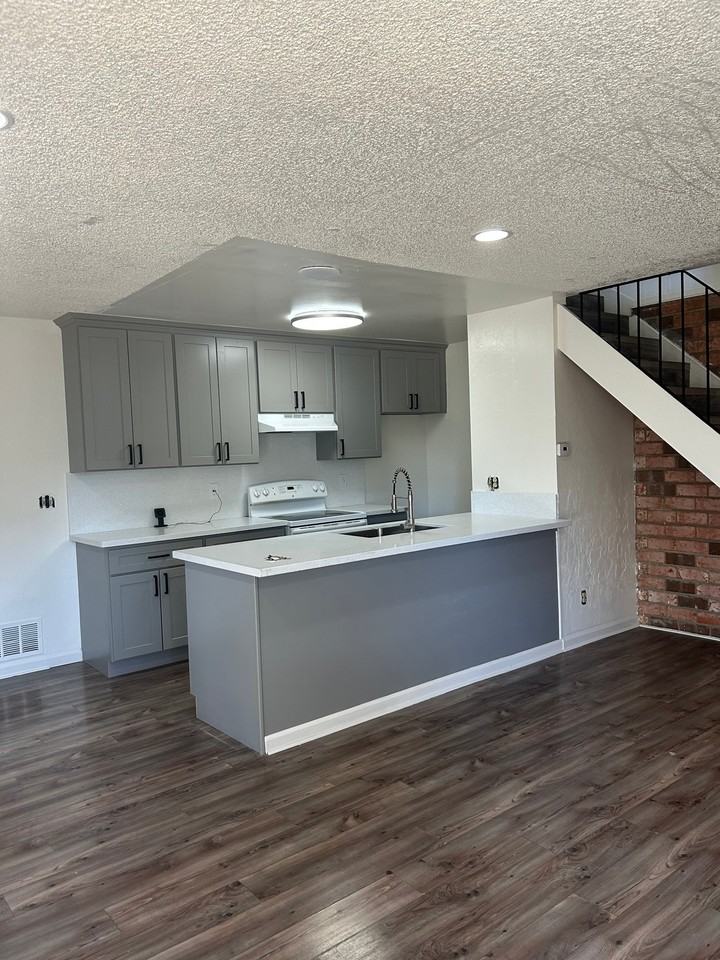 2241 Partridge Way #2 - Photo 6 of 11
