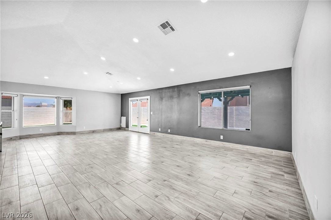 3000 Blue Fin Cir - Photo 2 of 50