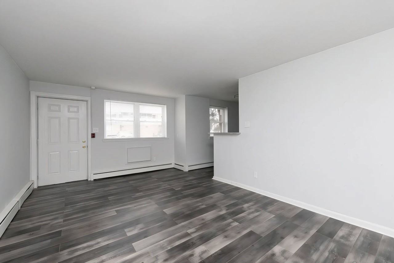Walker Court Apartments - Photo 2 of 10