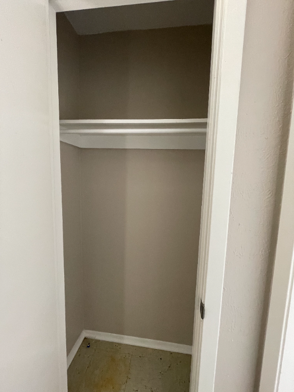 127 Willowbrook Dr - Photo 6 of 14