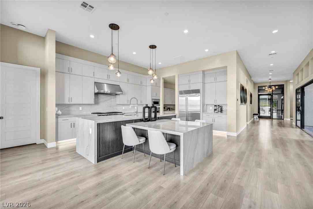 10935 Rossa Peak Ave - Photo 7 of 32