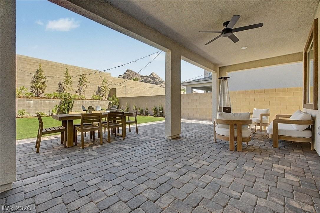 1575 Crested Eagle St - Photo 3 of 33