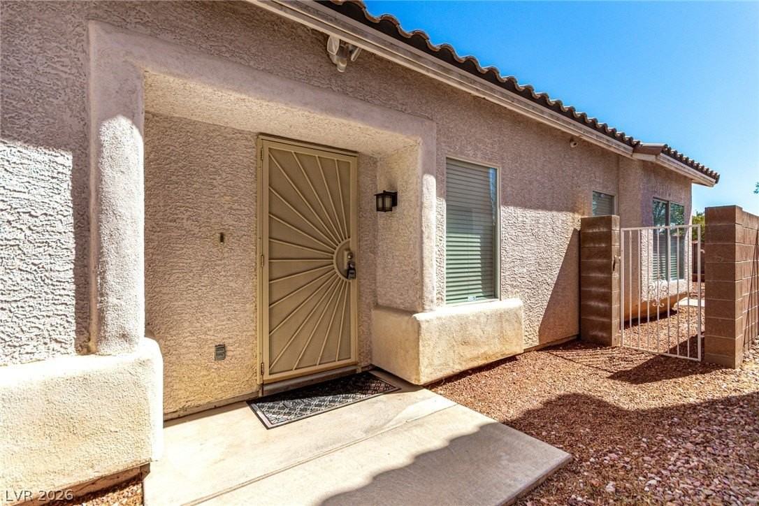 5856 Golden Wing St - Photo 3 of 33