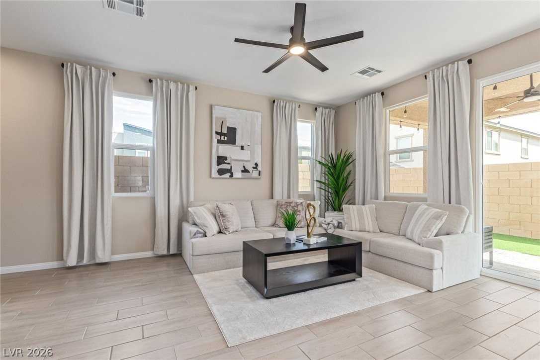 10212 Starlit Canyon Ct - Photo 6 of 34
