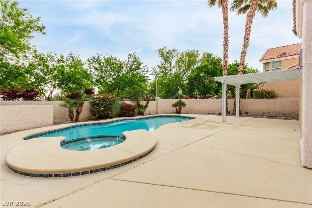 2412 Shady Vista Dr - Photo 3 of 31