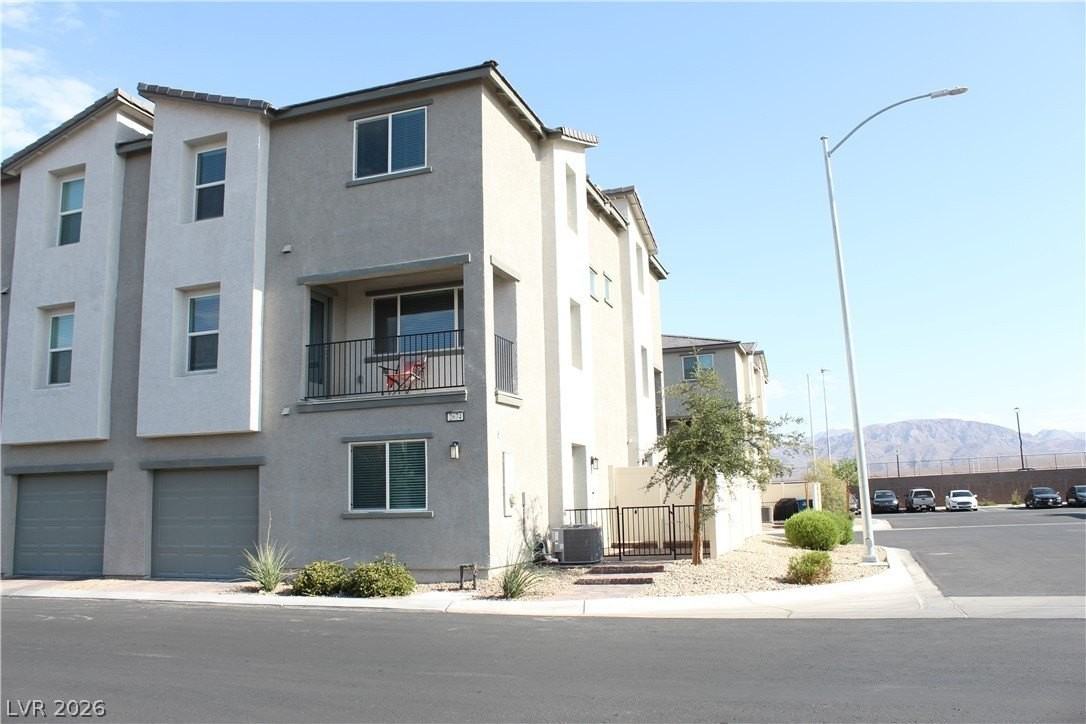 2674 Matador Red Ave - Photo 3 of 38