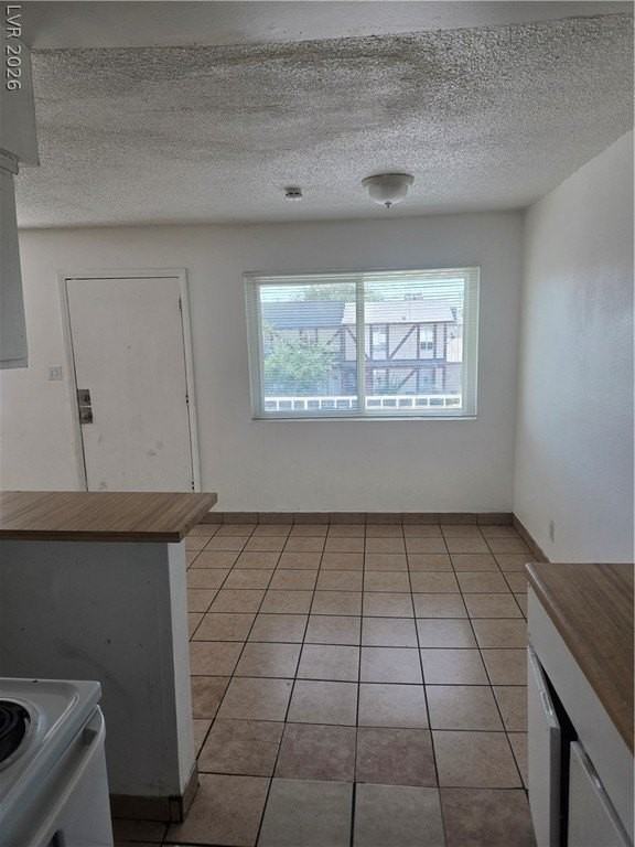 537 Calcaterra Cir #F - Photo 6 of 15