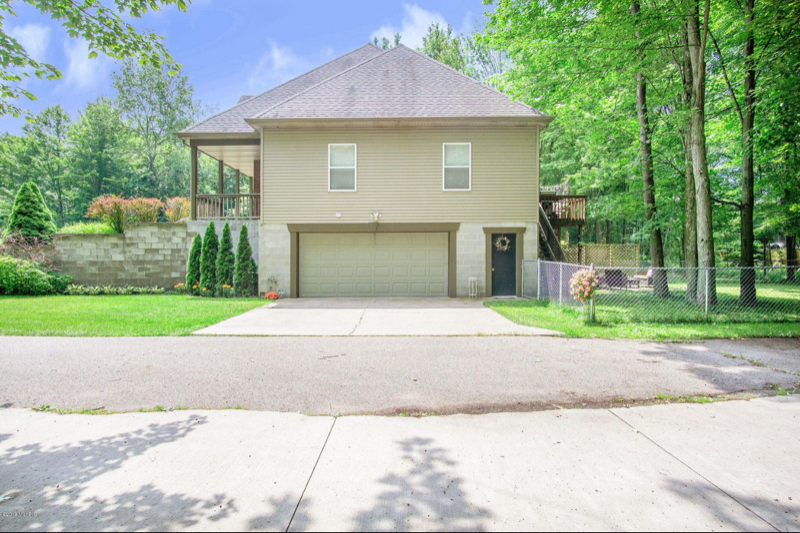 18503 148th Ave - Photo 4 of 24