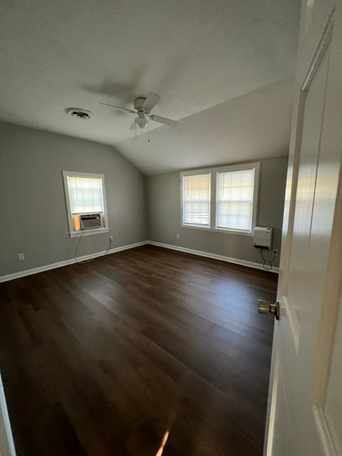 207 N Elm St #B - Photo 6 of 21