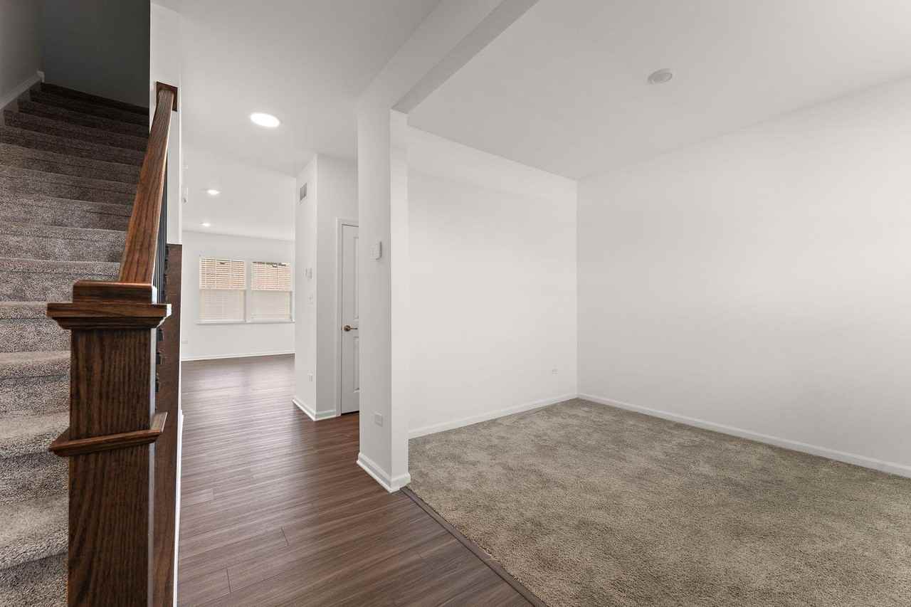 11423 Thomas St - Photo 5 of 25