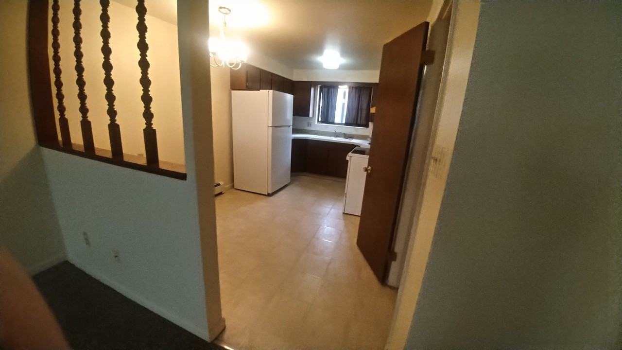 331 E Magnolia St - Photo 3 of 13