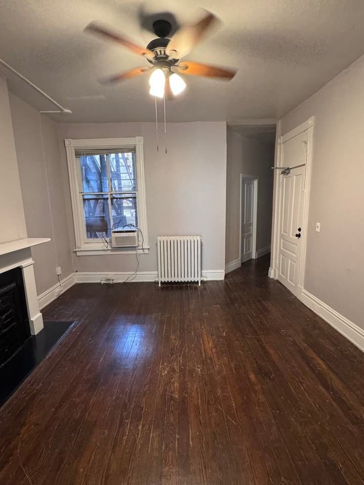 1613 W Grace St #2 - Photo 7 of 17