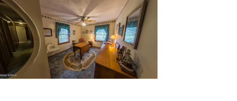 702 N Elm St - Photo 2 of 17