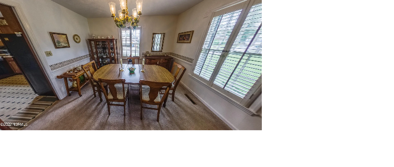 702 N Elm St - Photo 4 of 17
