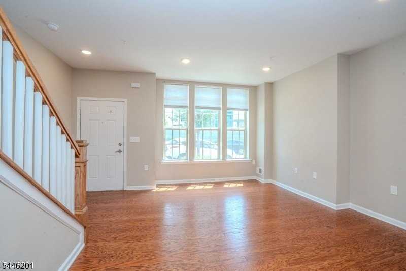 1018 Station Rd - Photo 5 of 25