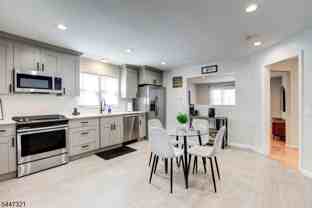 635 N 9th St 1st Fl #1 - Photo 1 of 1
