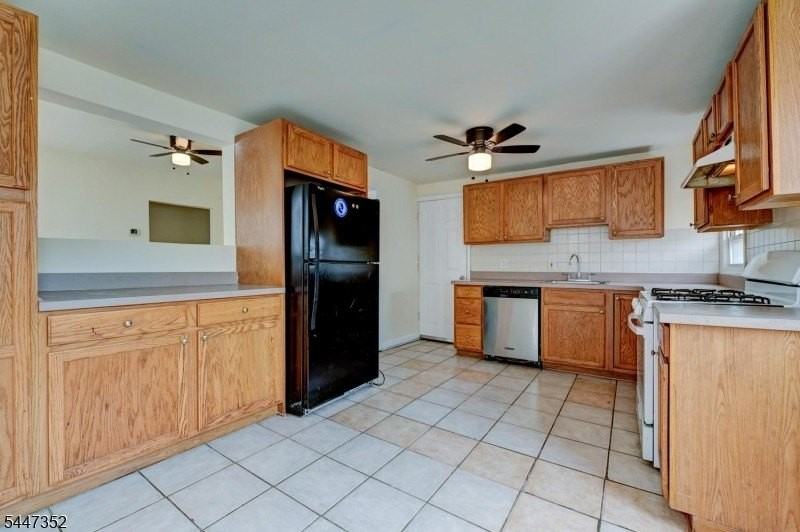 127 Main St #A - Photo 7 of 23
