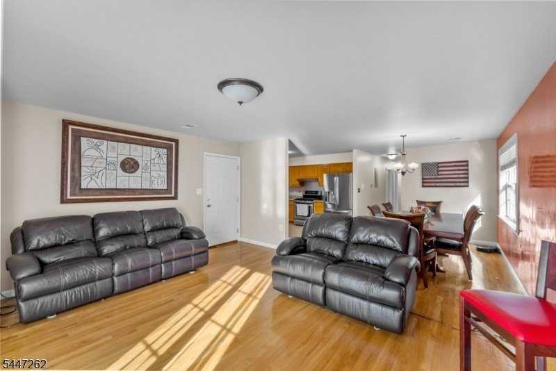 23 Chester Ave #2 - Photo 3 of 18