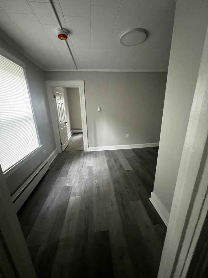 102 High St #B - Photo 2 of 13