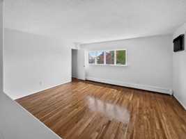 featured image of 41 Edwards Ct #2