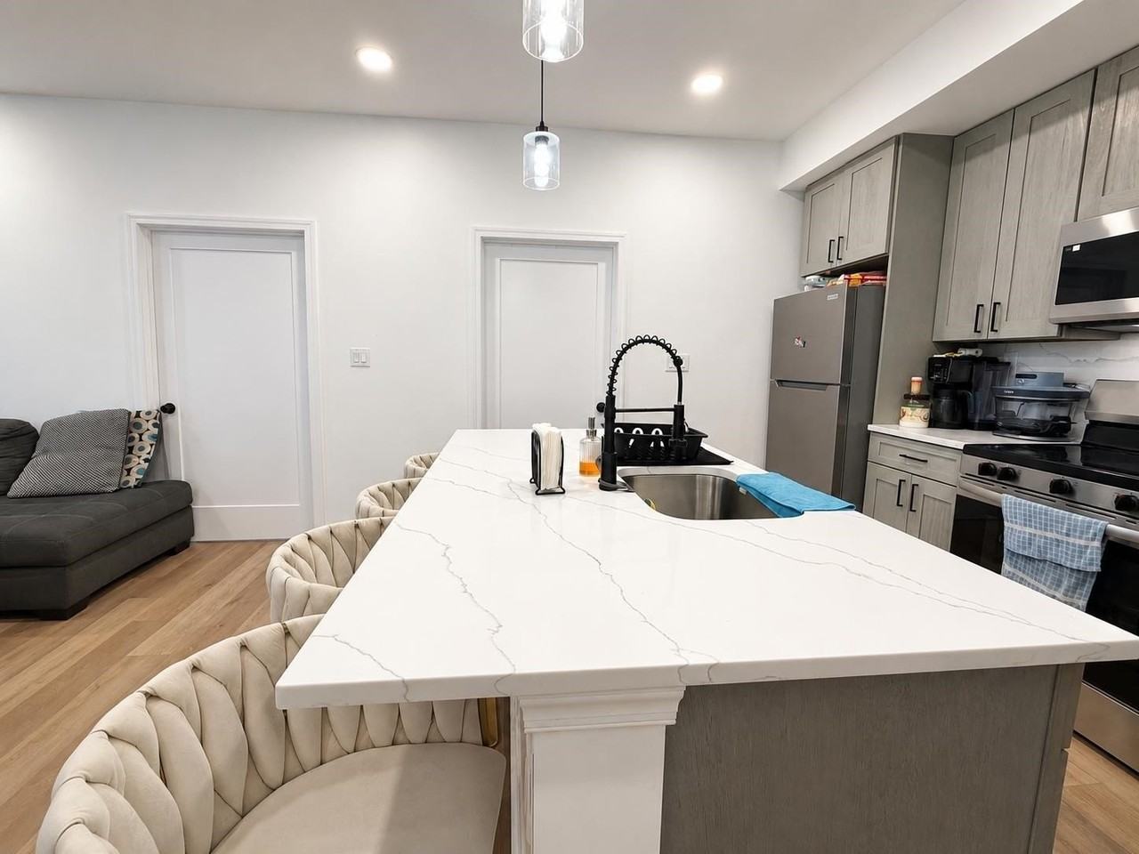4314 Kennedy Blvd #1 - Photo 3 of 17