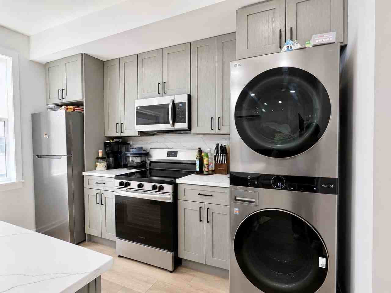 4314 Kennedy Blvd #1 - Photo 6 of 17