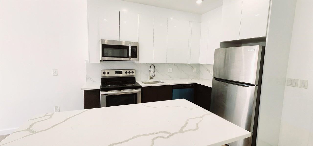 30 Howe Ave #206 - Photo 4 of 9