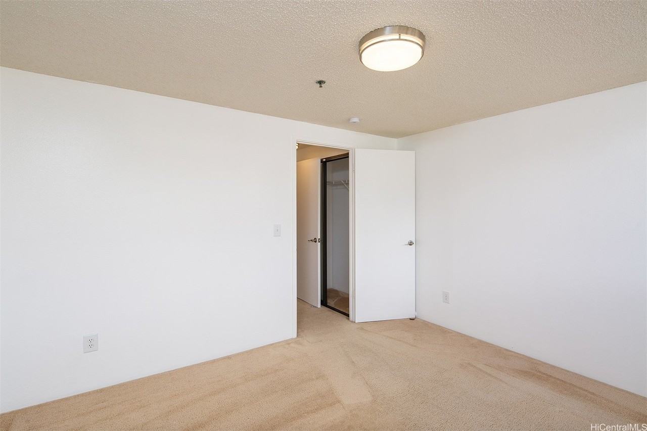 2860 Waialae Ave #302 - Photo 7 of 11