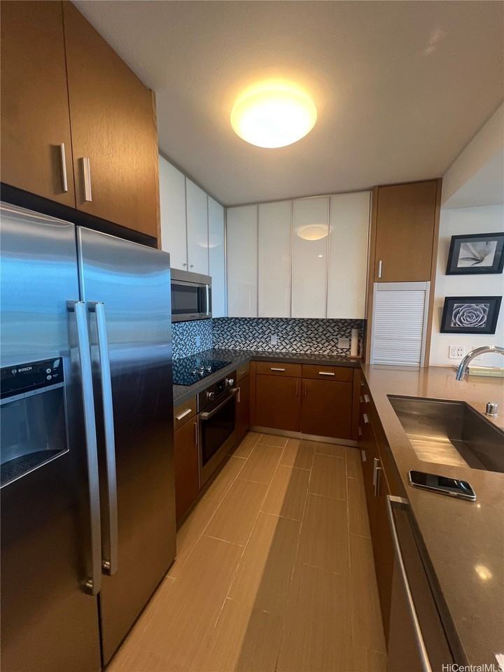 600 Ala Moana Blvd #2705 - Photo 2 of 18