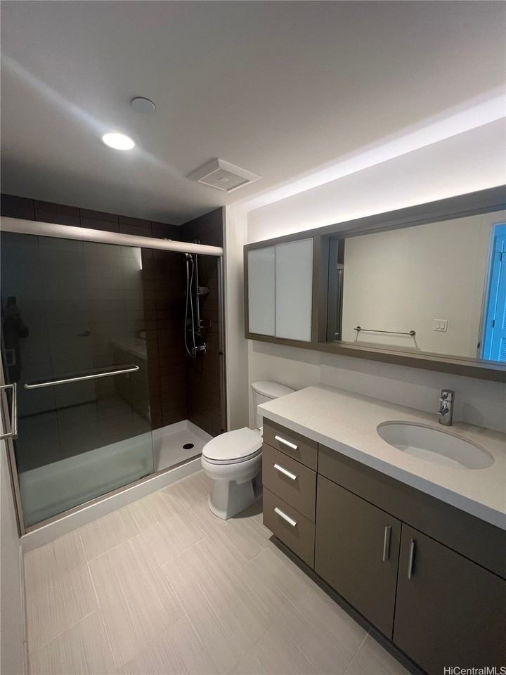 600 Ala Moana Blvd #2705 - Photo 6 of 18