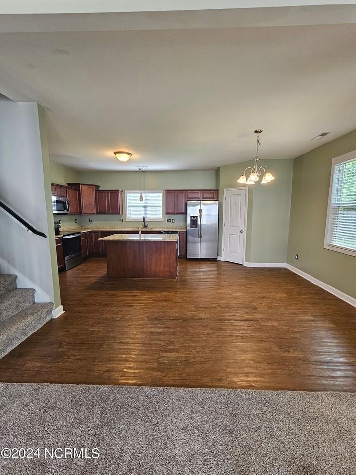 833 Tuscarora Trl - Photo 5 of 22