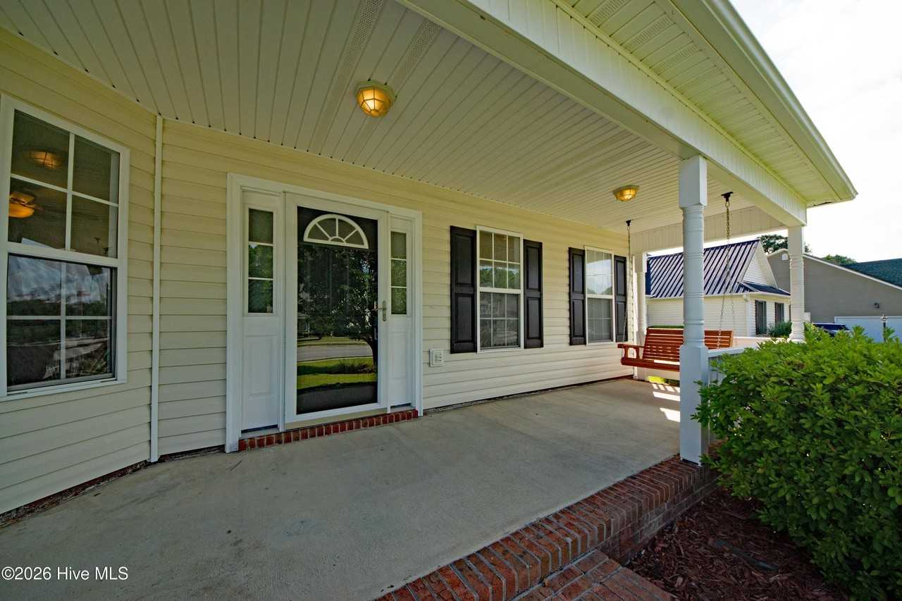 1112 Huff Dr - Photo 4 of 34