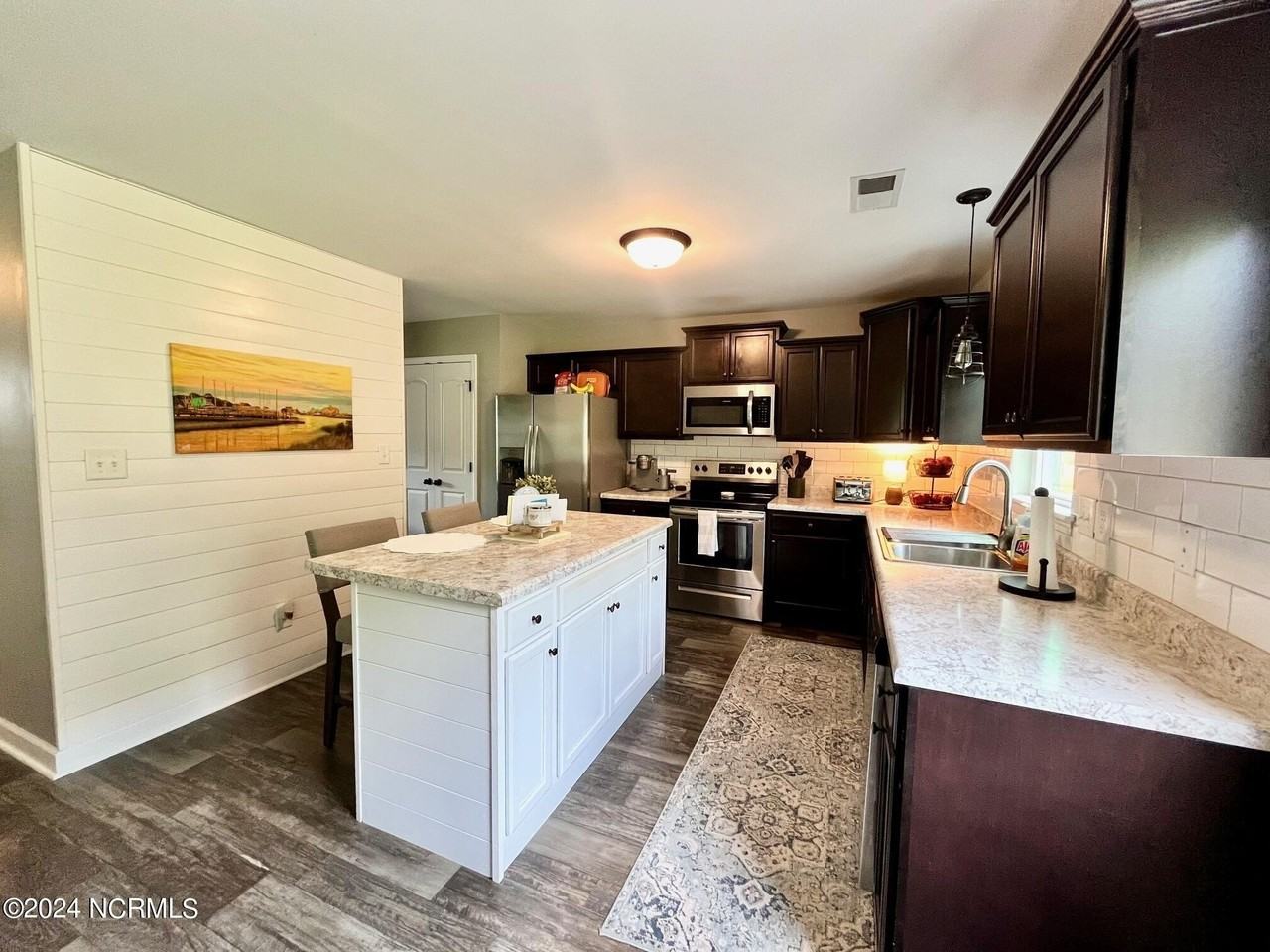 108 Wynstone Dr - Photo 4 of 21