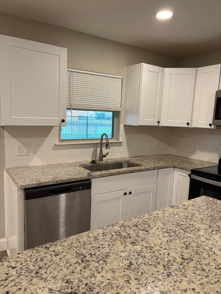 603 Perry Ave - Photo 6 of 27