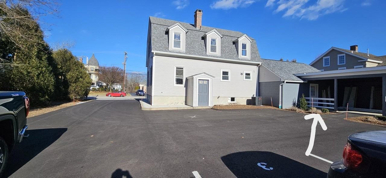 606 Putnam Pike #B - Photo 3 of 18