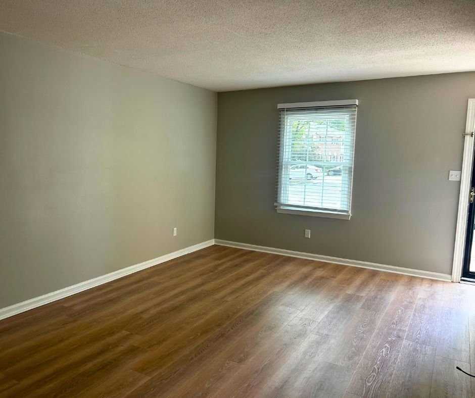 203 Northpoint Ave #D - Photo 3 of 13