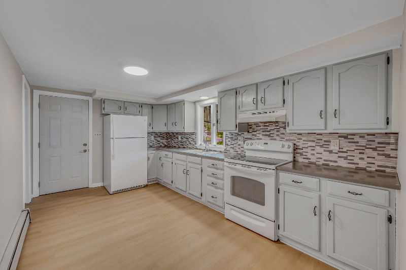194 Parsonage St - Photo 5 of 20