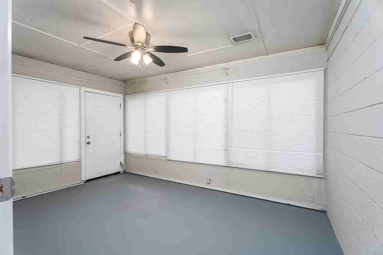 385 Dunwoodie Rd - Photo 3 of 12