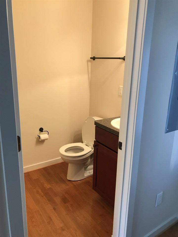 1211 Poets Ct - Photo 6 of 10