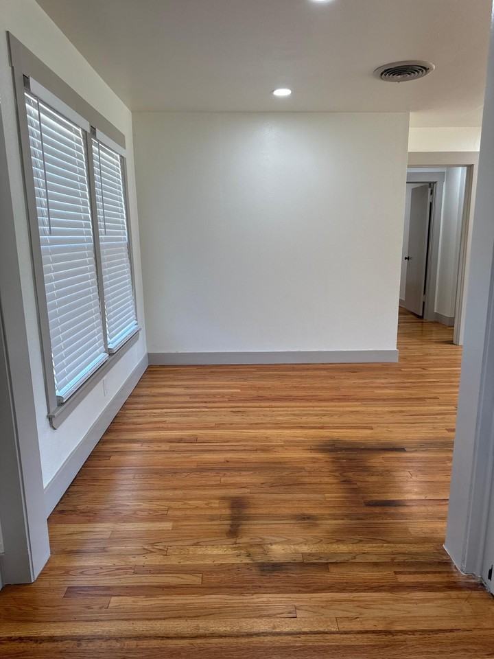 2608 38th St - Photo 5 of 11